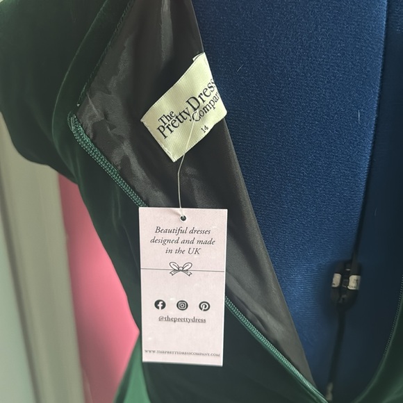 The Pretty Dress Company Forest Green Velvet Hourglass Dress - Picture 4 of 7